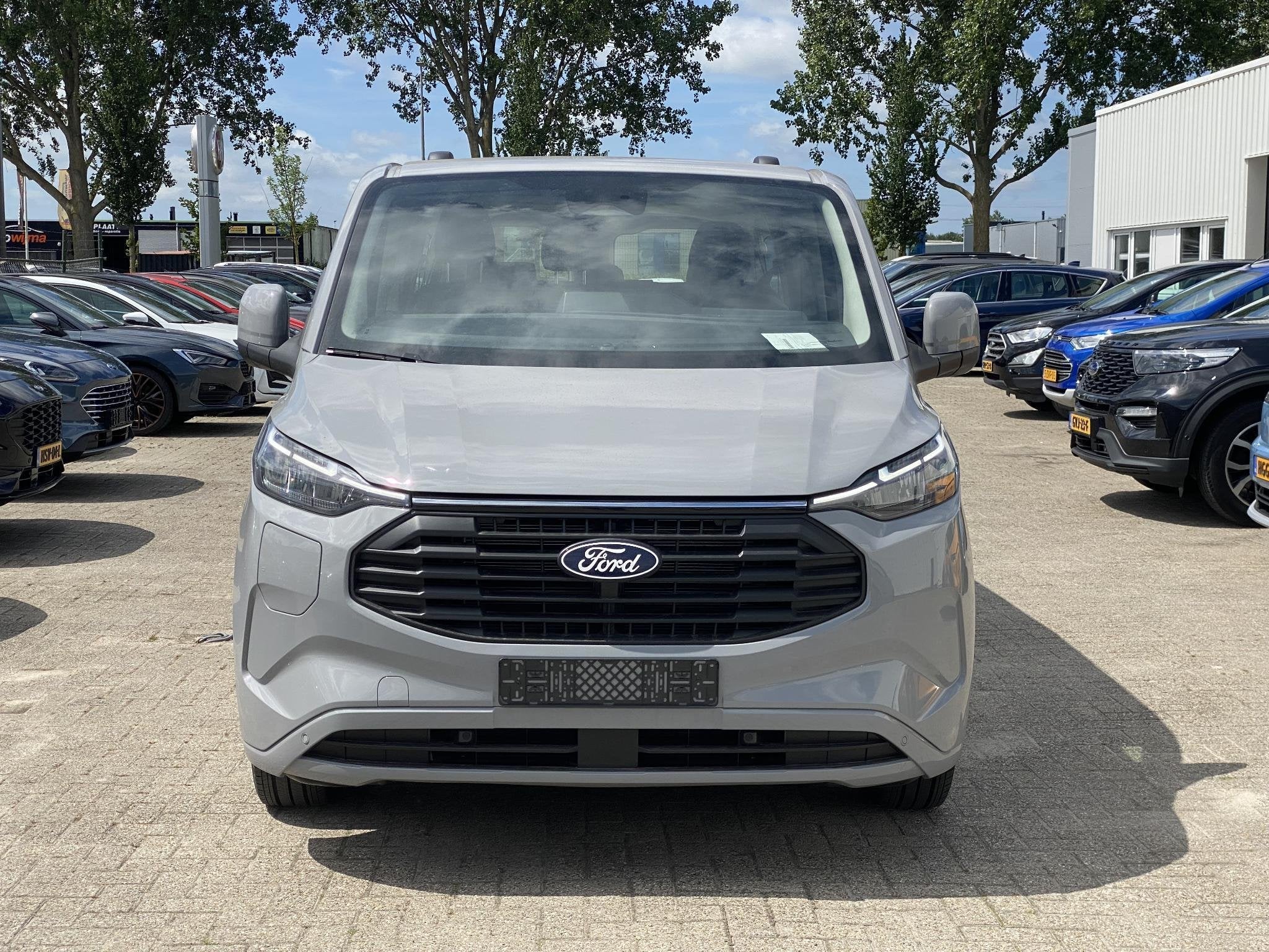 Ford Transit Custom 340 2.5 PHEV L2H1 Limited 233pk | Kombi, Auto's, Verwarmde buitenspiegels, Euro 6, 1850 kg, Bedrijf