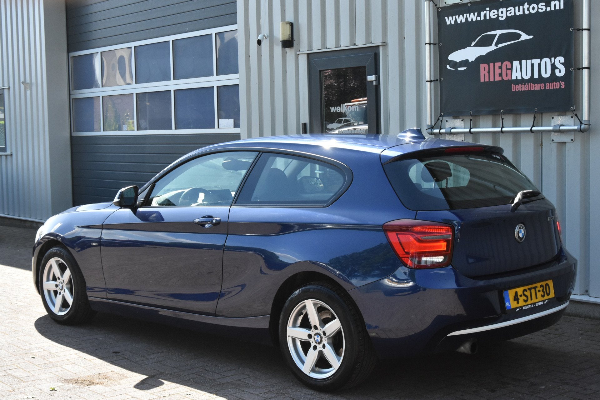 BMW 1-serie 116i Executive – 2013 | Origineel Nederlandse, Auto's, Gebruikt, Euro 6, 4 cilinders, 1290 kg