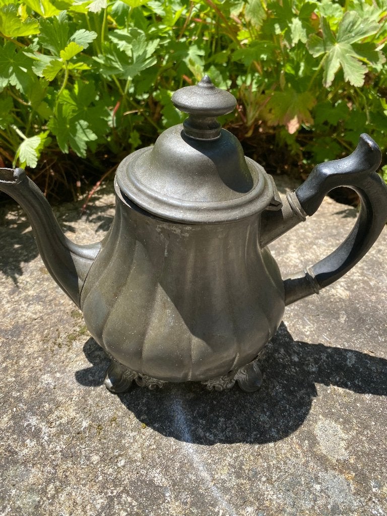 Brocante, vintage verzilverde koffiekan met zwart handvat, Ophalen of Verzenden