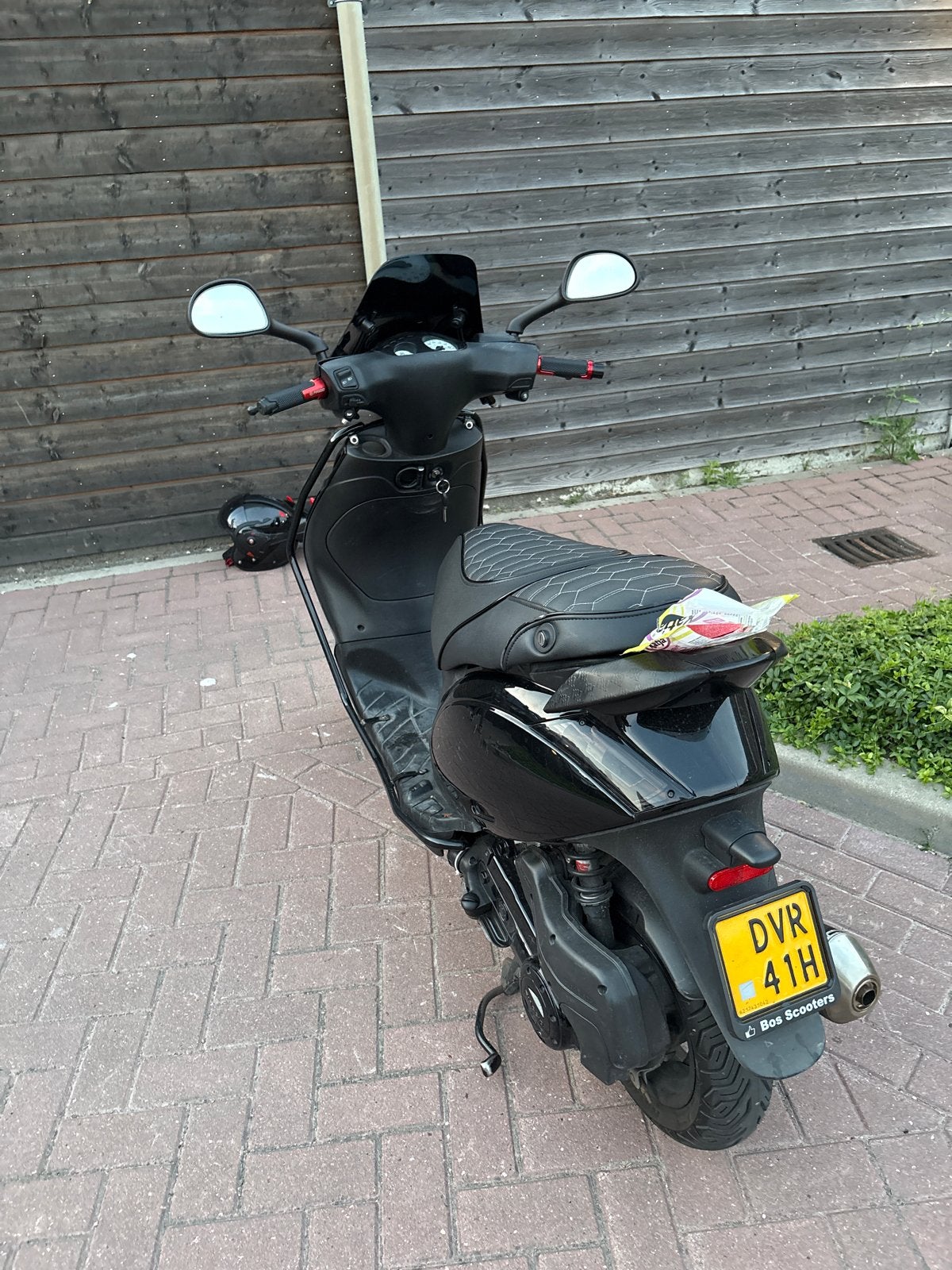 Piaggio Zip Scooter - Zwart, Goed Onderhouden, Fietsen en Brommers, Ophalen, Gebruikt, Benzine, Piaggio