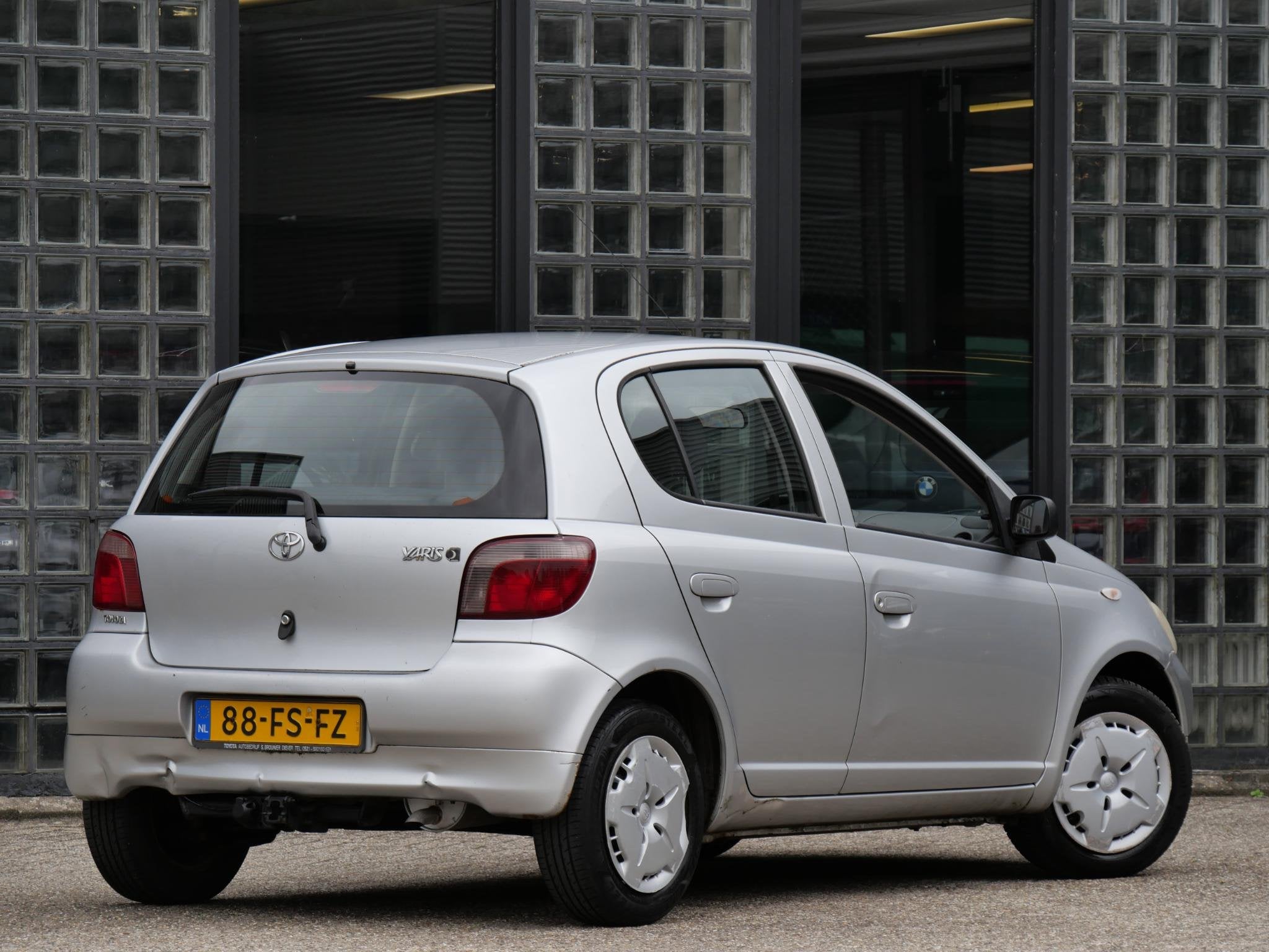 Toyota Yaris 1.3 16V VVT-i LUNA/ TREKHAAK/ APK JUNI 2027, Auto's, Toyota, Voorwielaandrijving, 1299 cc, Gebruikt, 31 €/maand