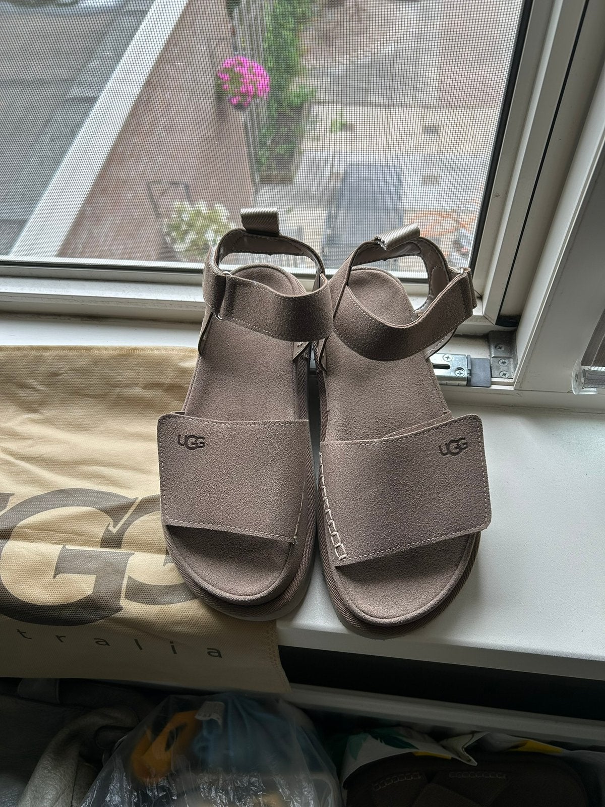 UGG sandalen 40, Overige kleuren, Nieuw, Sandalen of Muiltjes, Ophalen of Verzenden