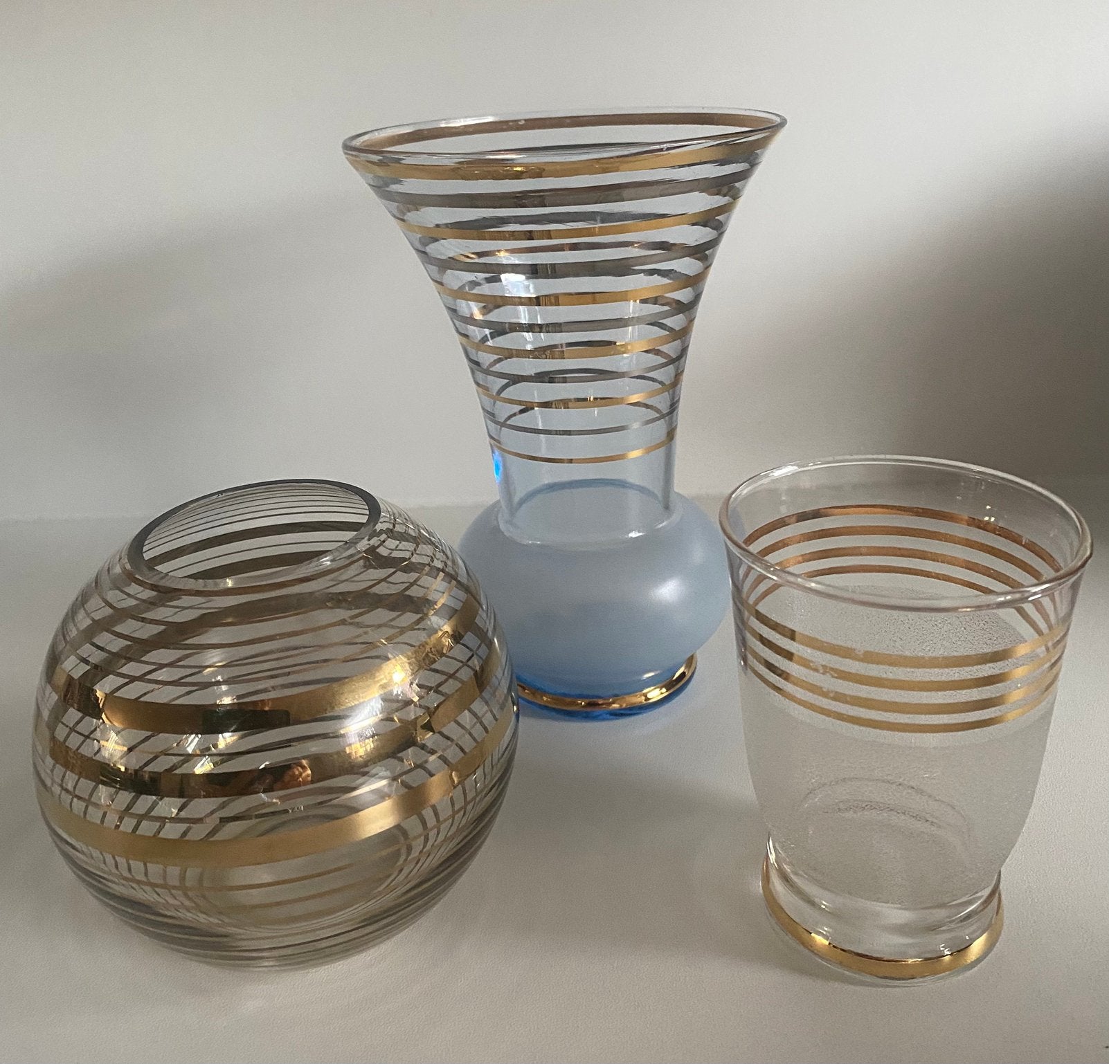 Setje van: Bol vaasje en hoge vaas en drinkglas., Antiek en Kunst, Ophalen of Verzenden