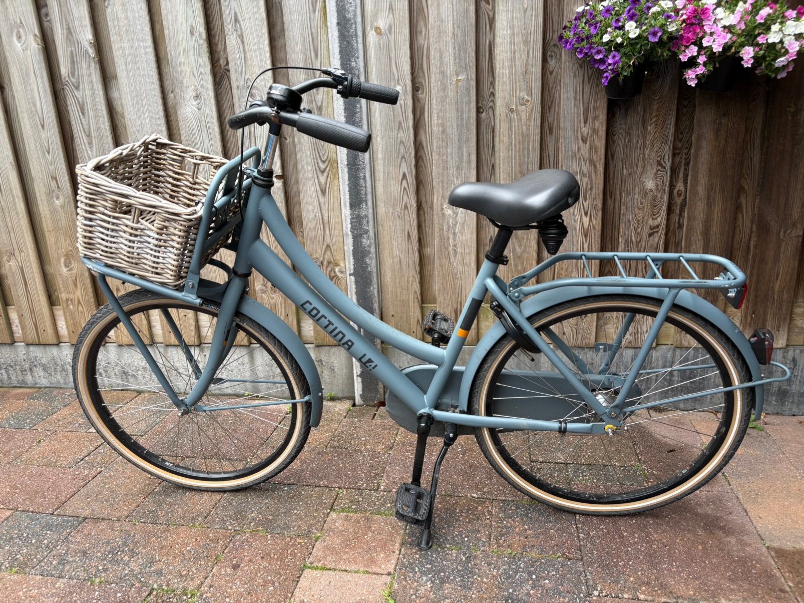 Cortina U4Mini Solid M24 (september 2023), Ophalen, Terugtraprem, 24 inch, Versnellingen