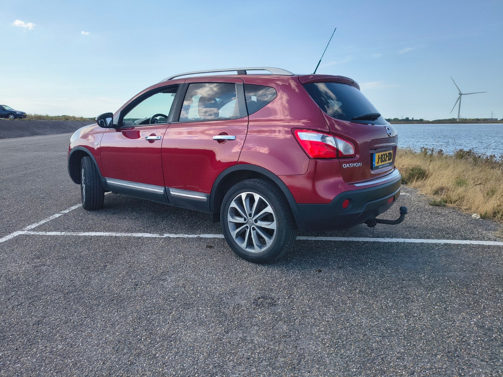 Nissan Qashqai 1.6 2WD 2011 cherry rood met Chrome onderdele, Auto's, Voorwielaandrijving, 4 cilinders, 1210 kg, 1200 kg