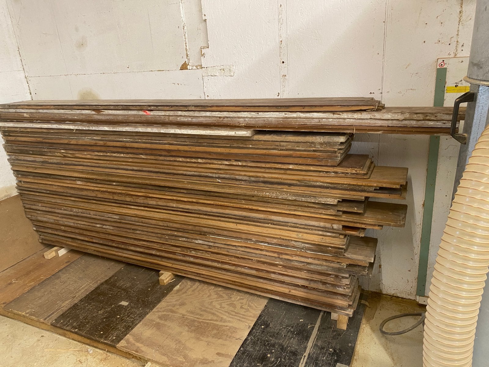 Antieke Amerikaans grenen planken, houten planken, hout, Ophalen, Gebruikt, 25 tot 50 mm, 200 tot 250 cm