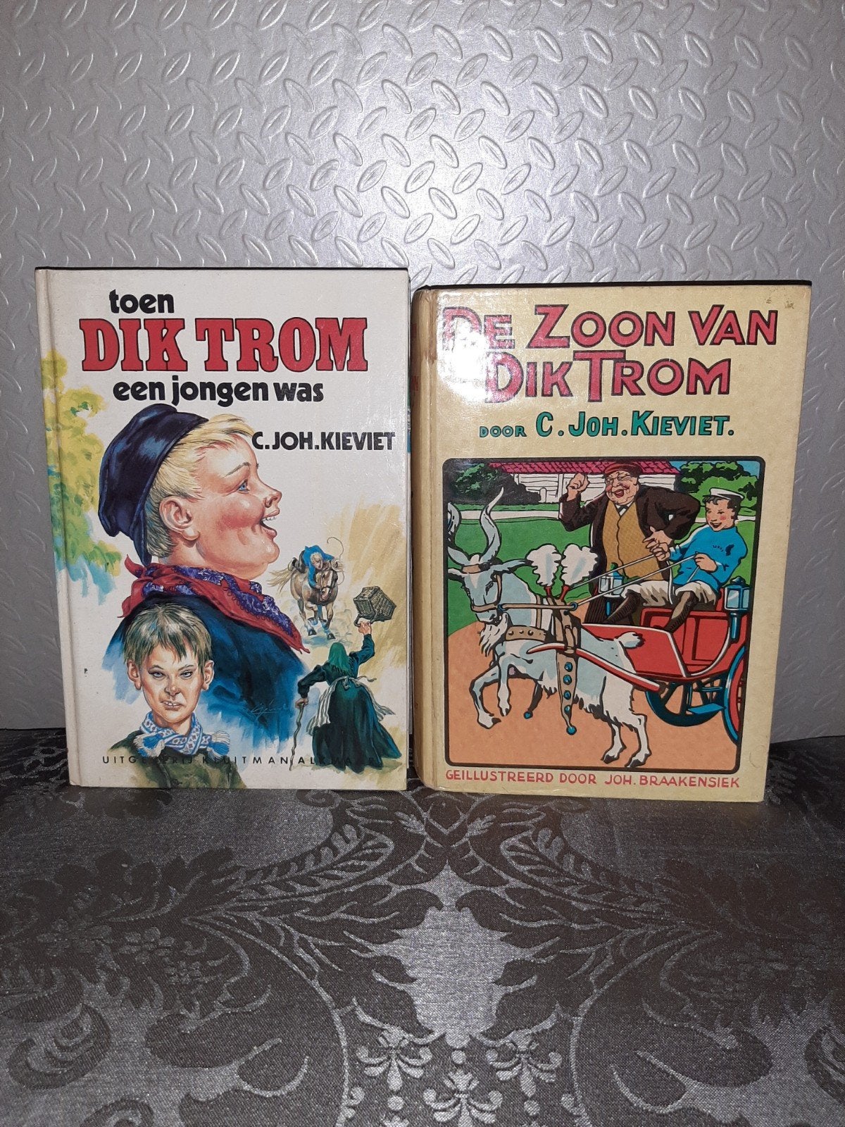Dik Trom Boeken Toen Dik Trom een jongen was' & 'De zoon va, Ophalen of Verzenden, Gelezen, C. Joh. Kieviet, Fictie algemeen