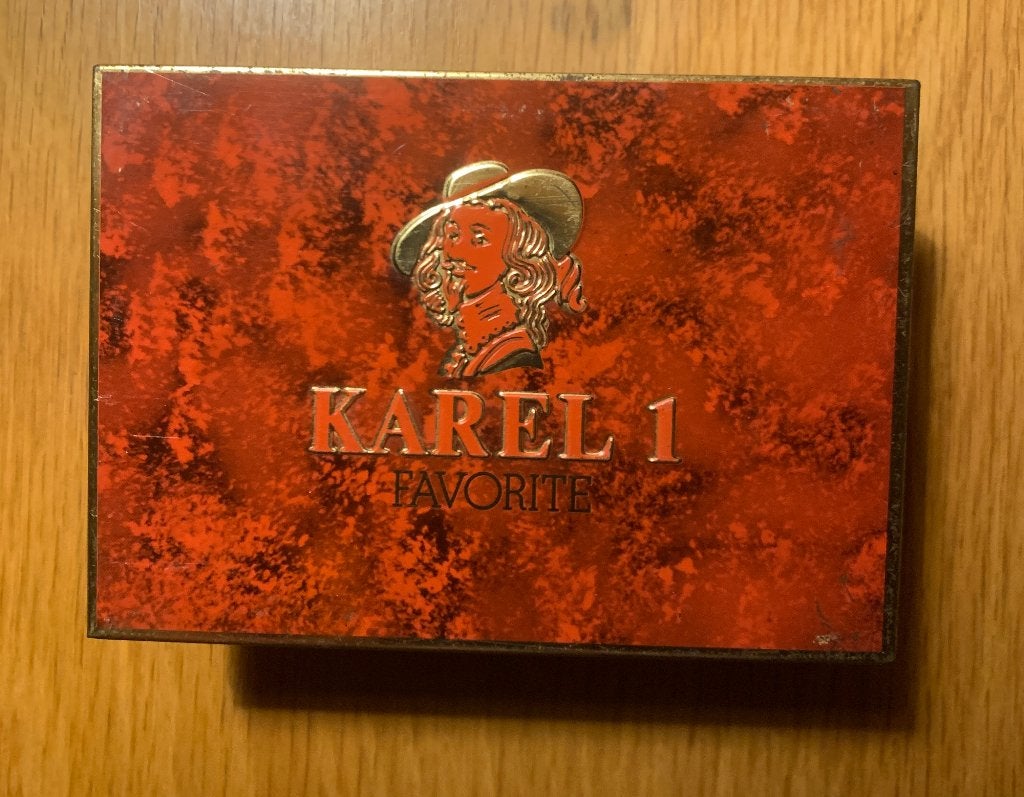 Oud sigarenblik Karel 1 Favorite
