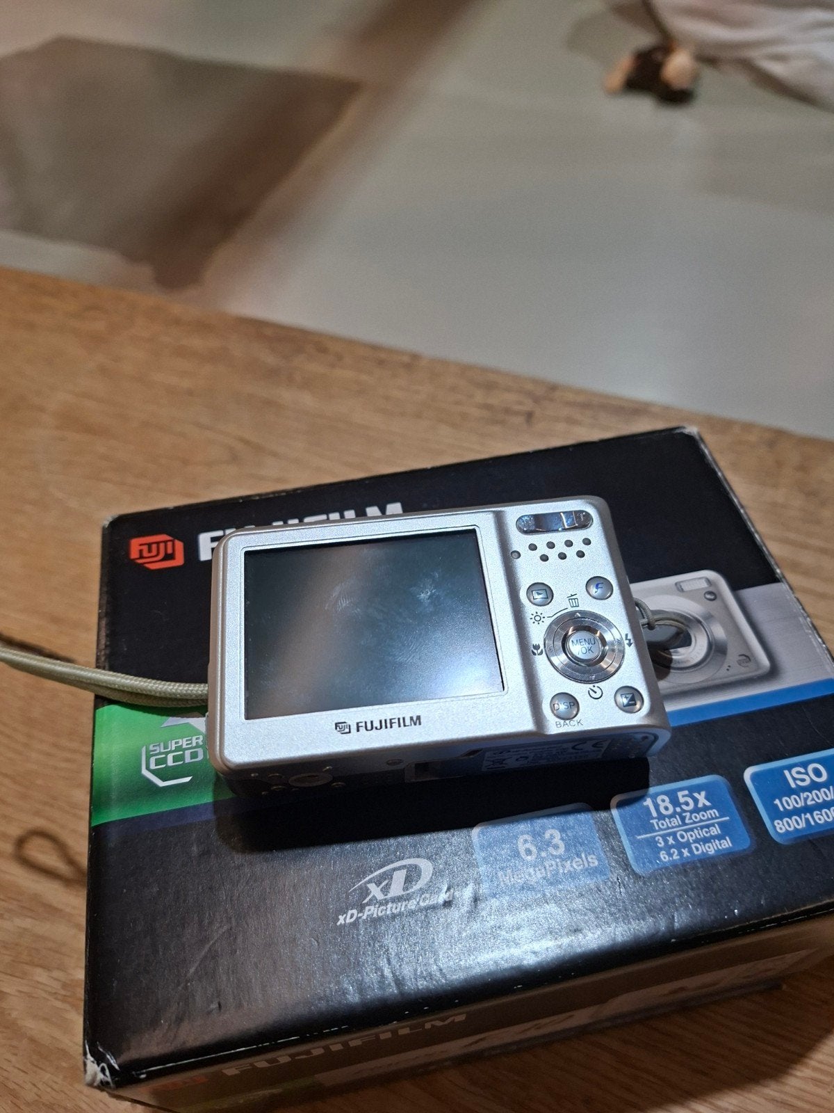 Fujifilm FinePix F30 Digitale Camera - Compact en Krachtig, Ingebouwde flitser, Ophalen of Verzenden, Zo goed als nieuw, Fujifilm