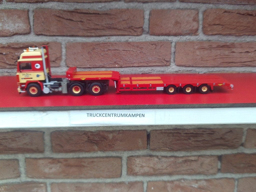 WSI  Volvo  F12  Globetrotter  van  Torben  Rafn.