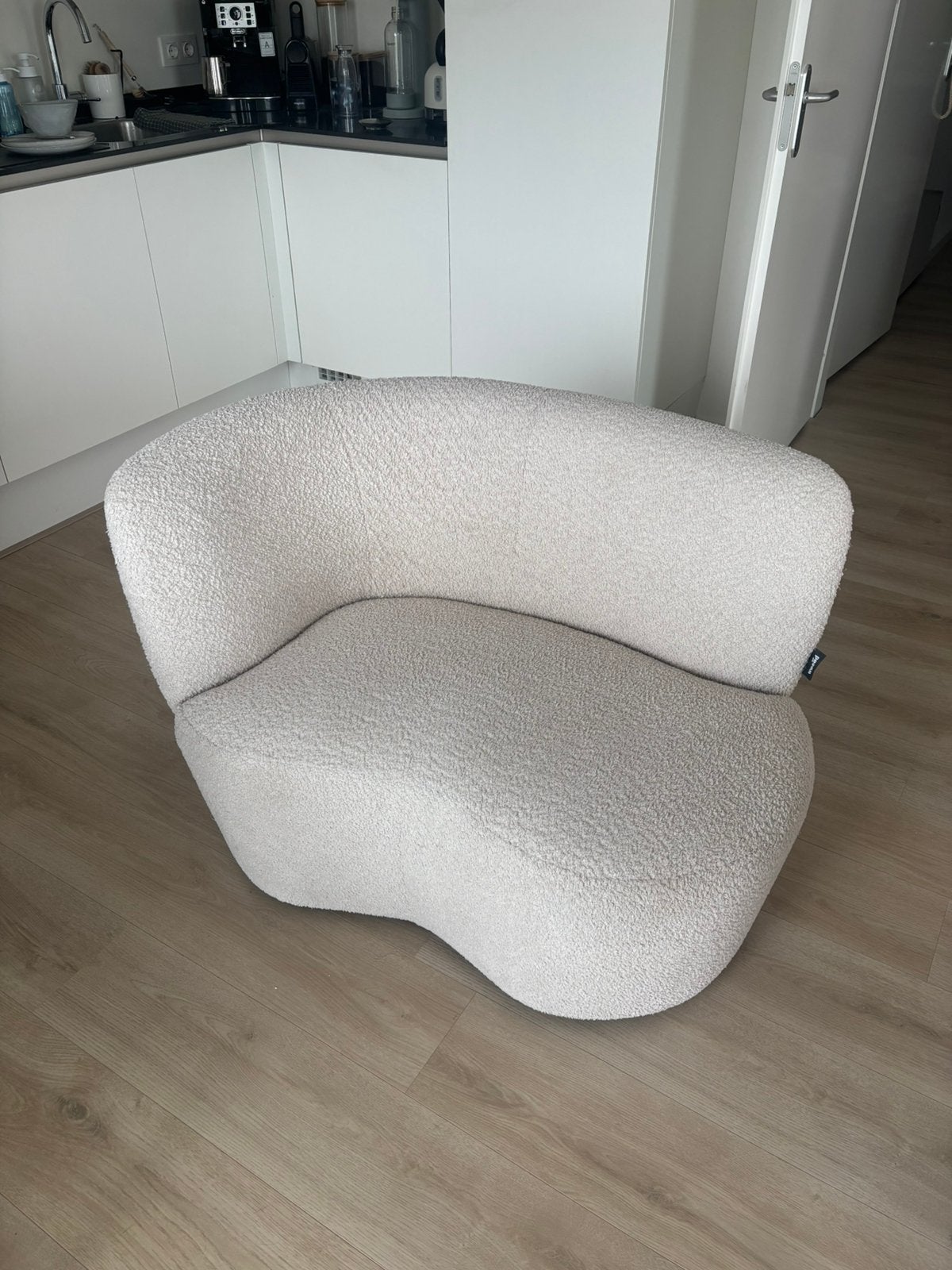 Fauteuil WOOOD Stone crème bouclé, Ophalen, Eenpersoons, 75 tot 100 cm, Zo goed als nieuw
