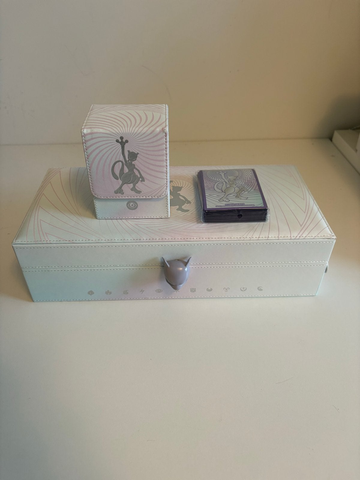 Mewtwo Chinese Gift Box Accessoires: Deck Box, Storage Box,, Ophalen of Verzenden, Nieuw, Overige typen
