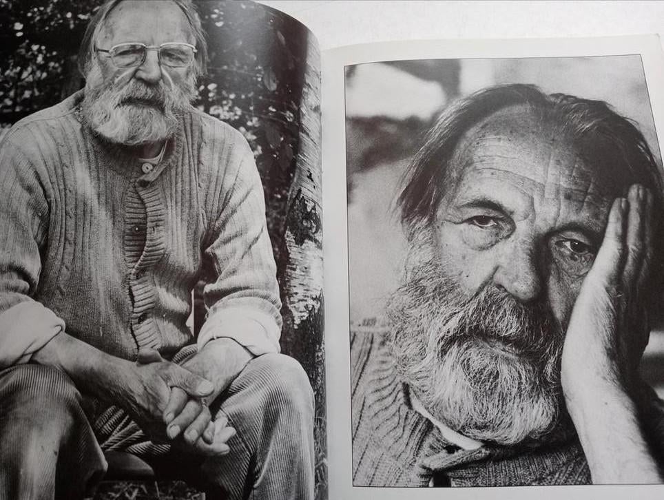 Kunstenaars in Zwart Wit - Nico Koster Fotografie, Boeken, Ophalen of Verzenden, Gelezen, Fotografen