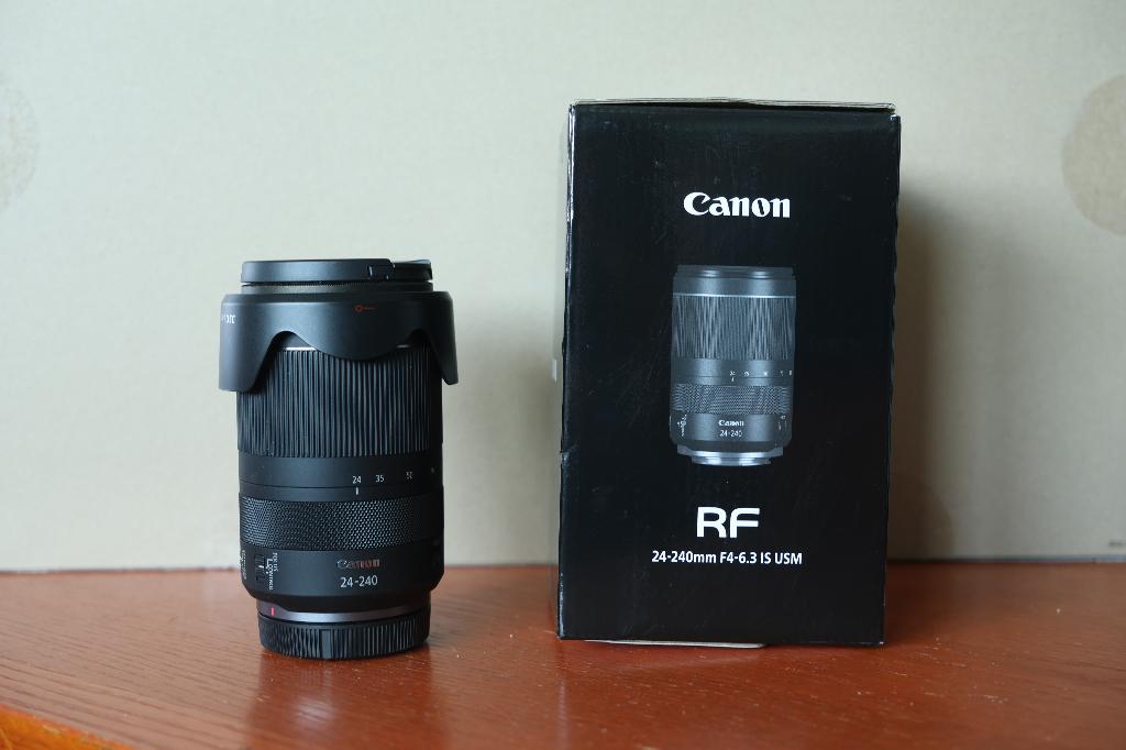 Canon RF 24-240 mm F4-6.3 IS, Audio, Tv en Foto, Fotografie | Lenzen en Objectieven, Ophalen of Verzenden, Zo goed als nieuw, Telelens