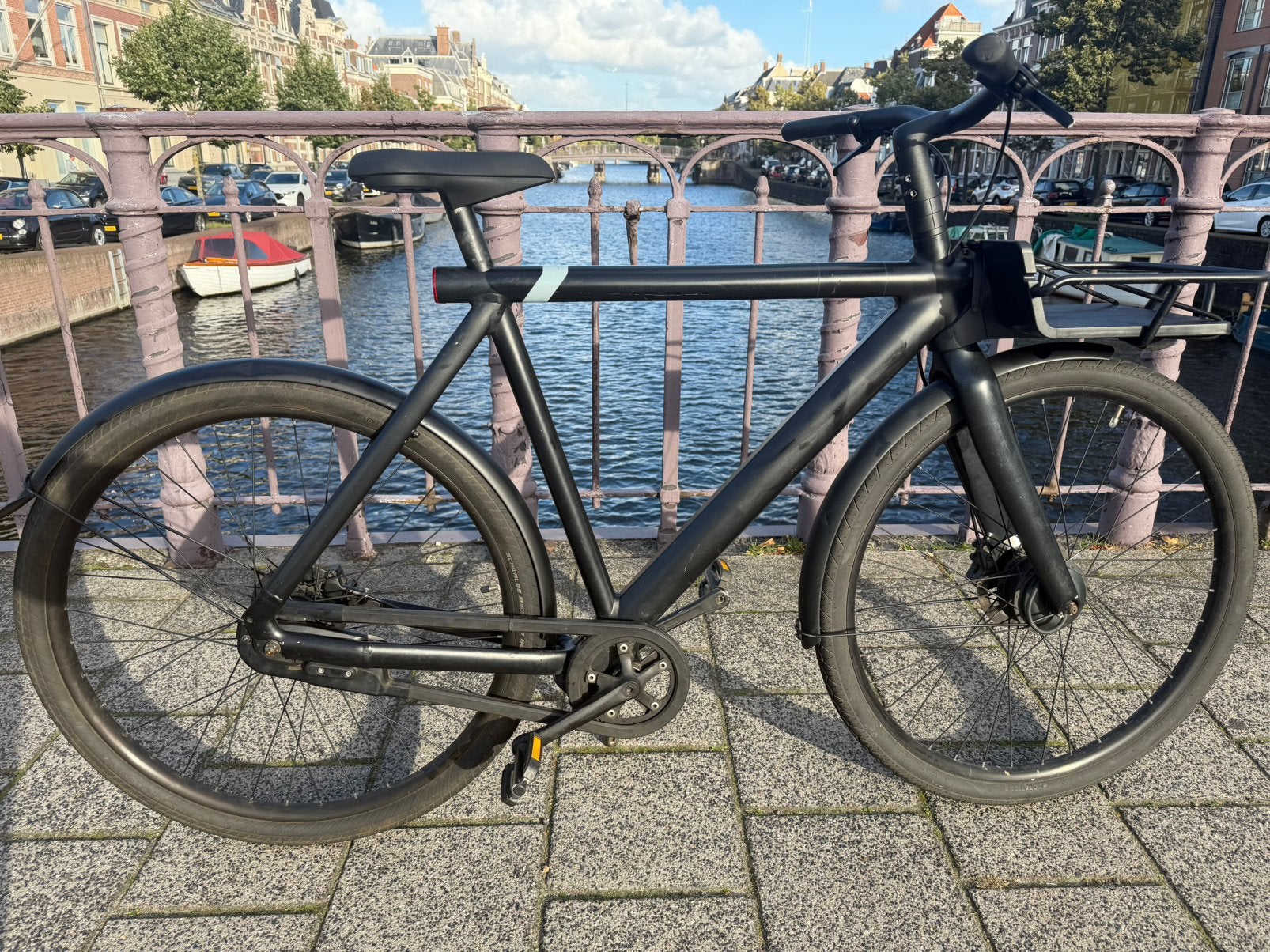 Foto 6 van ZGAN gereviseerde VanMoof s3 met carrier