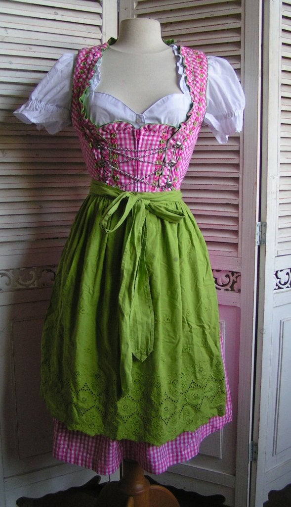 tiroler dirndl set Esmara maat 42 nr DD 738, Carnaval, Verzenden, Maat 42/44 (L), Zo goed als nieuw