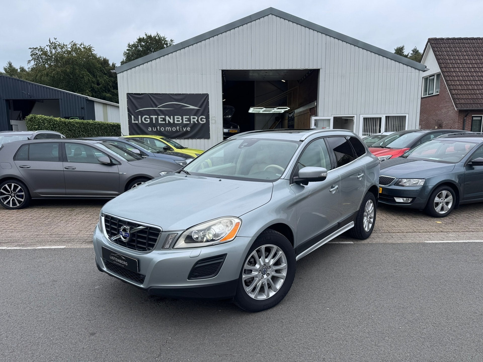 Volvo XC60 3.2 AWD Summum PANO/CRUISE/AIRCO/STLVRW/TREKHAAK, Bedrijf, XC60, Vierwielaandrijving, 244 pk