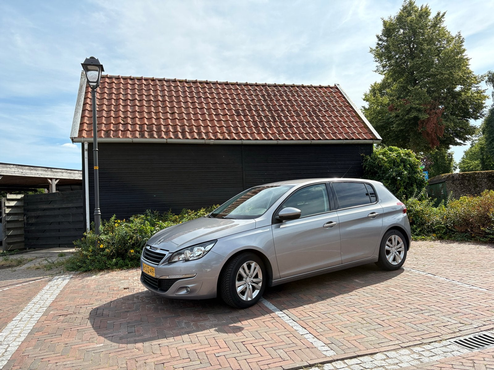 Peugeot 308 1.2VTI 60/82 5-D 2014 Grijs, Auto's, Voorwielaandrijving, Stof, 40 €/maand, 750 kg