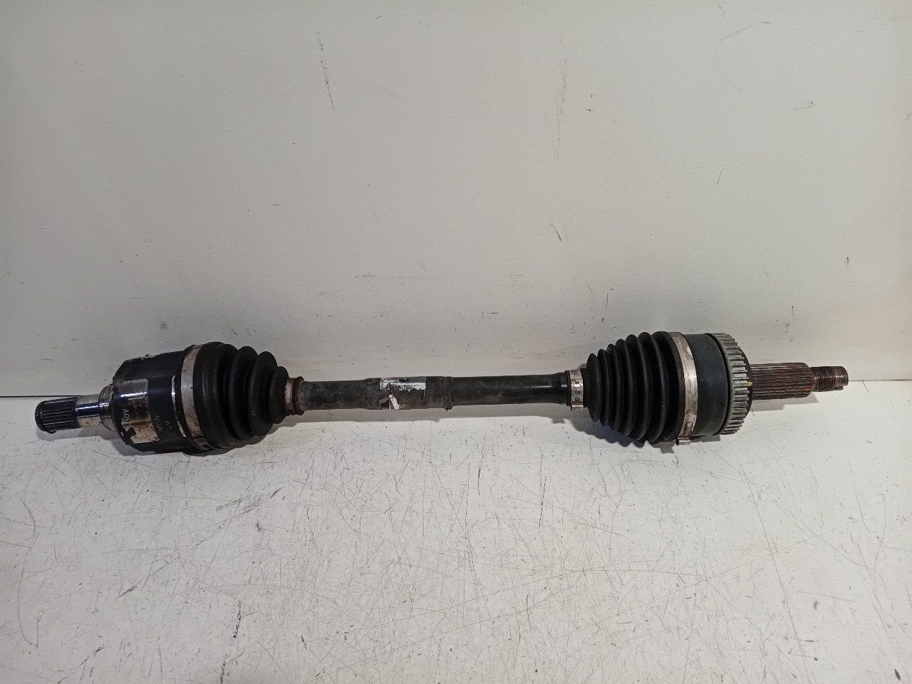 Aandrijfas links voor Kia Sportage, Onderdelen@venauto.nl, Van der Ven Autorecycling B.V., Ettenseweg 76, 4706 PB Roosendaal, The Netherlands
