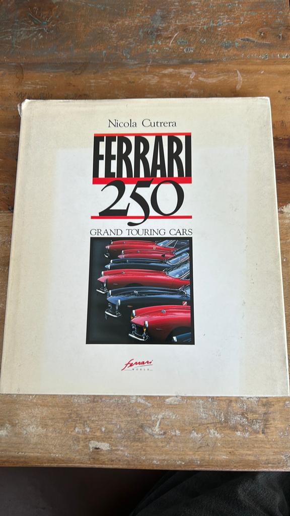Ferrari 250 Grand Touring Cars - Nicola Cutrera, Ophalen of Verzenden, Gelezen, Ferrari