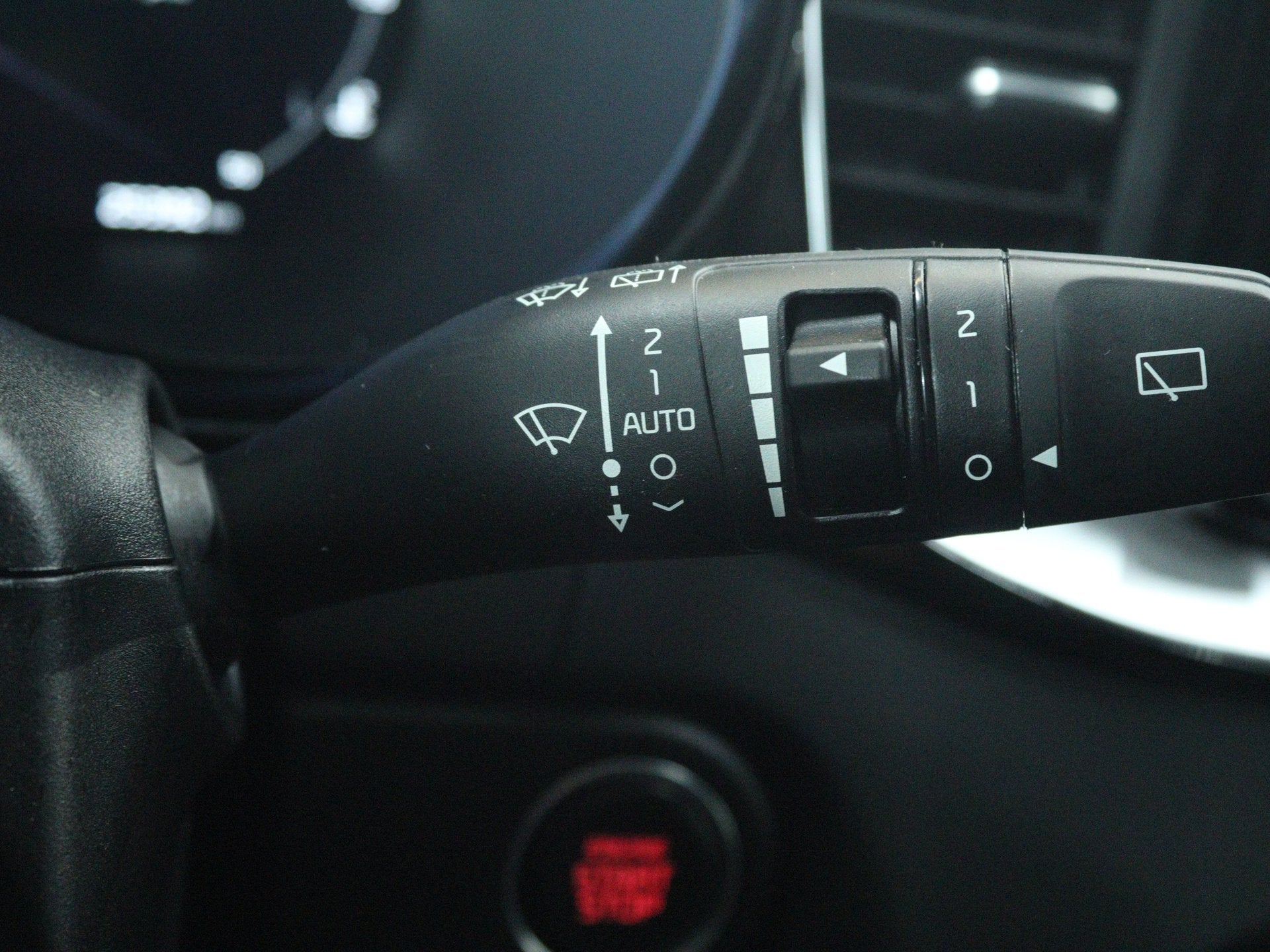 Foto 10 van Kia Ceed Sportswagon 1.0 T-GDi DynamicPlusLine | Stuur-/Stoe