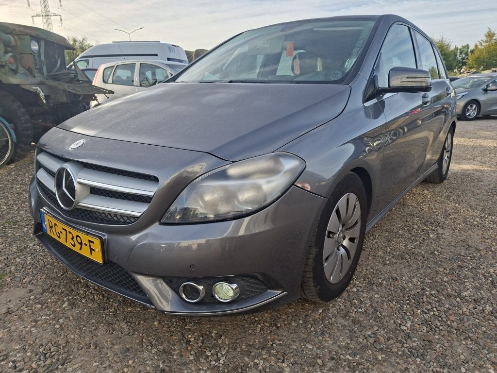 Mercedes-Benz B-Klasse 200 Ambition (bj 2013), Auto's, Voorwielaandrijving, Gebruikt, 4 cilinders, 157 pk