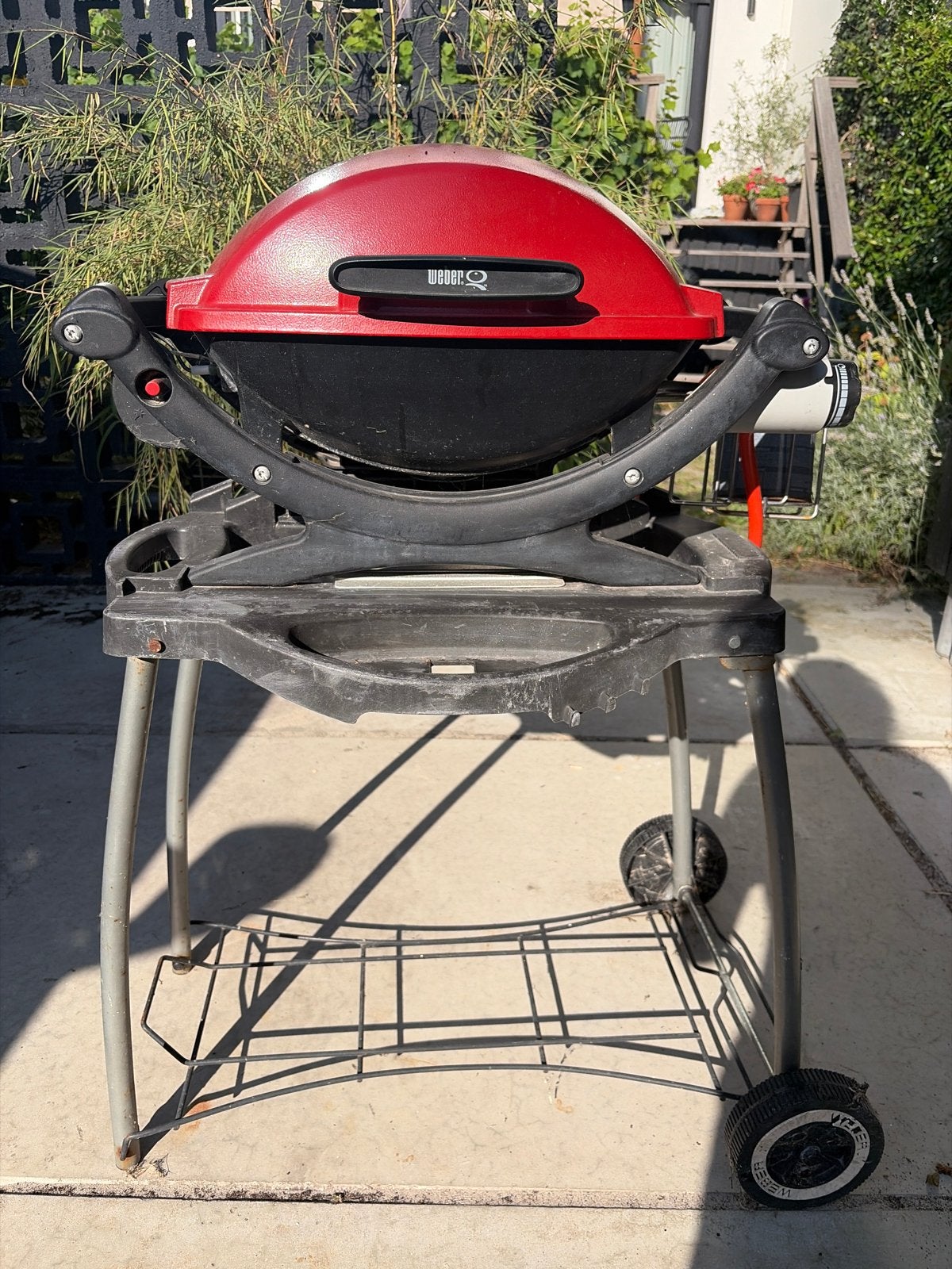 Weber gas BBQ met nieuwe slang en regelaar, Tuin en Terras, Gasbarbecues, Ophalen, Gebruikt