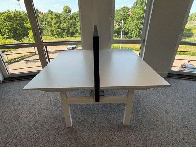 Foto 2 van Elektrische zit-sta duo-bureau met kabelgoot, verdeler, 21st