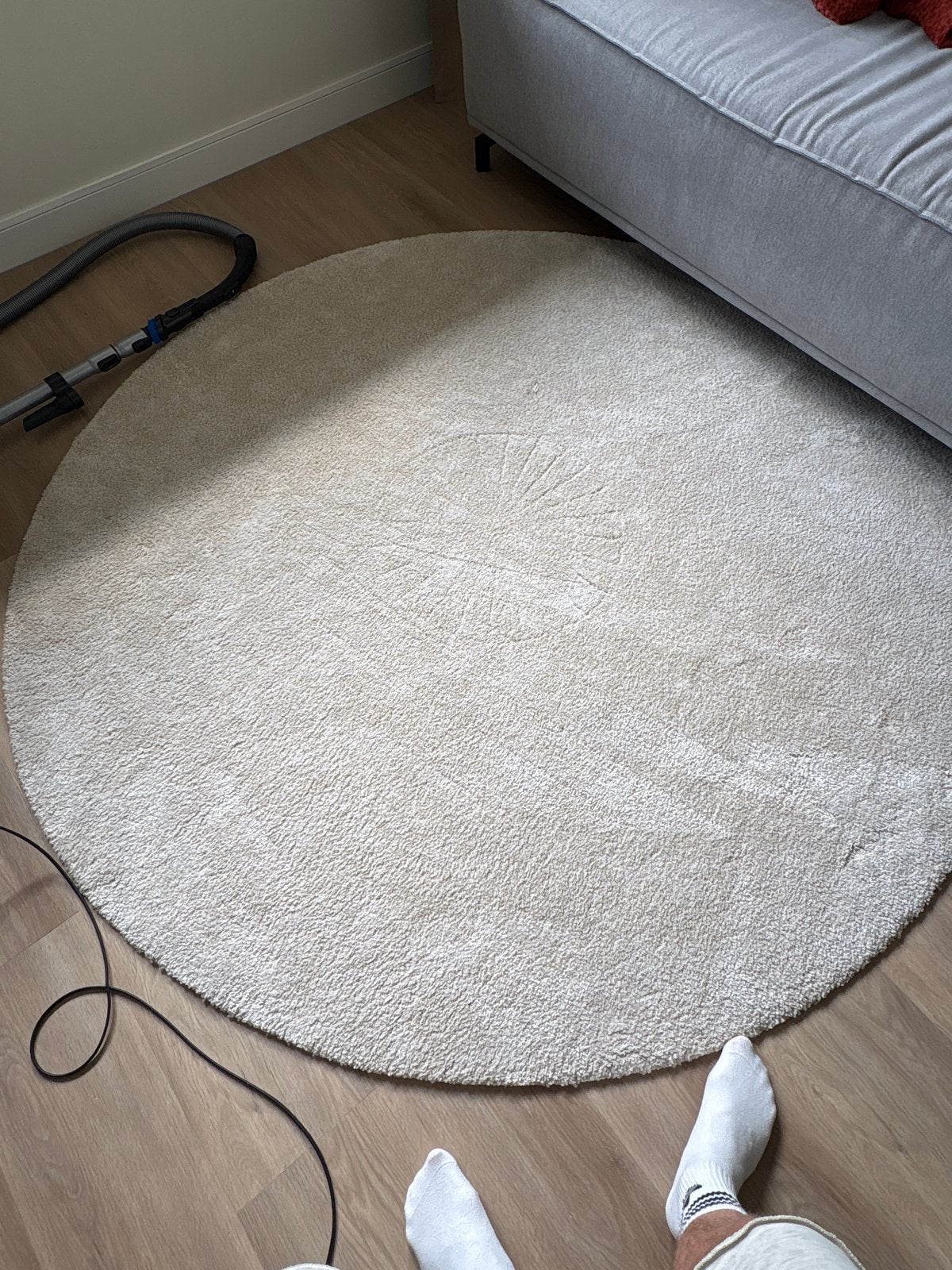 Stoense vloerkleed, rond, diameter 195 cm, zo goed als nieuw, Huis en Inrichting, Stoffering | Tapijten en Kleden, Ophalen, Beige