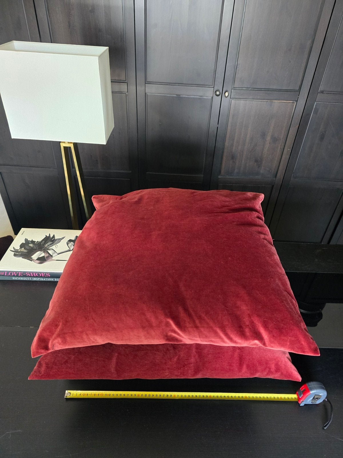 2 Grote bordeaux rode kussens 60x60cm, Huis en Inrichting, Woonaccessoires | Kussens, Zo goed als nieuw, Sierkussen, Rood, Vierkant