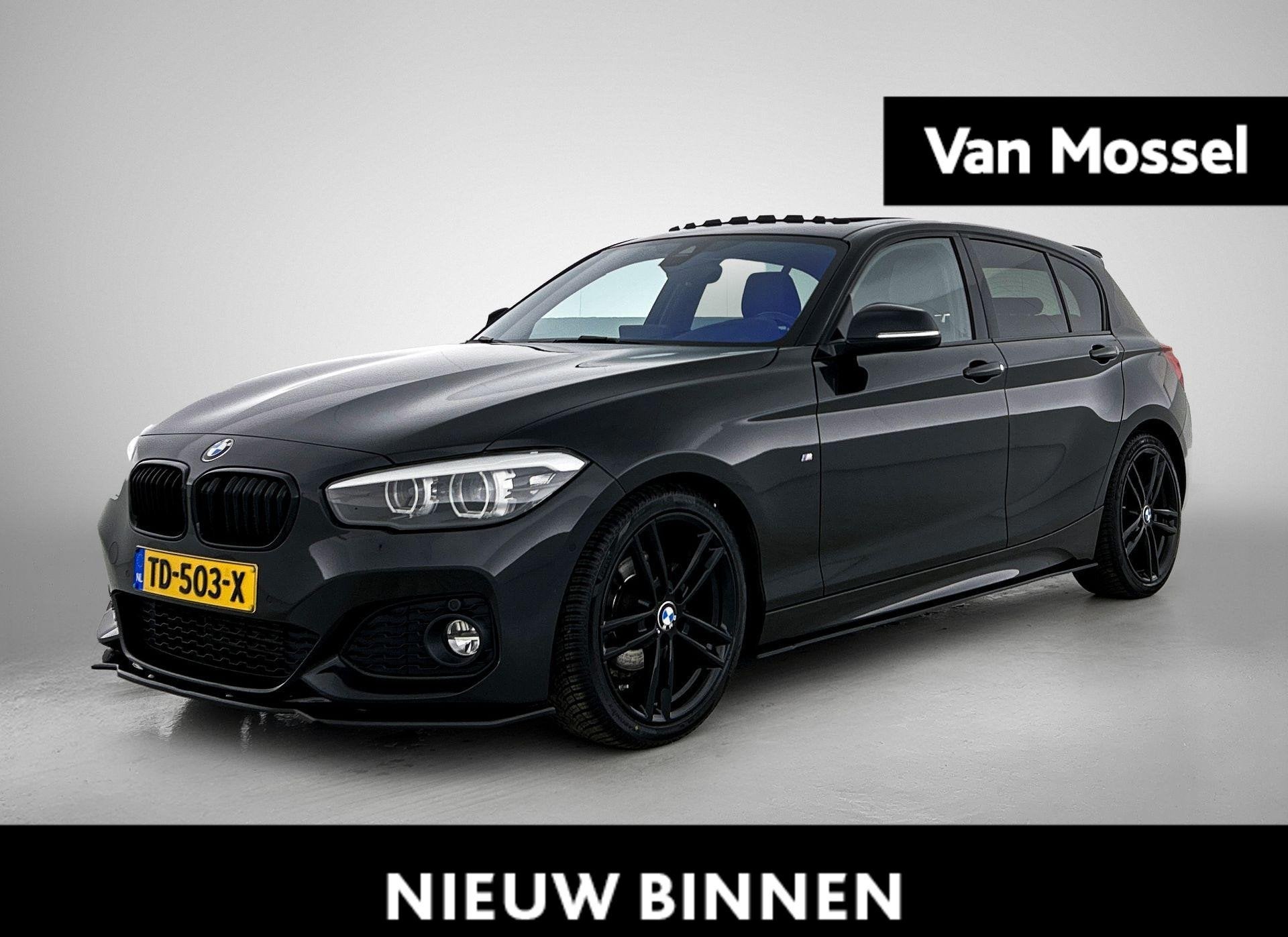 BMW 1-serie 118i Edition M Sport Shadow High Executive PANOR, Auto's, 12 maanden, Zwart, Bedrijf, 650 kg