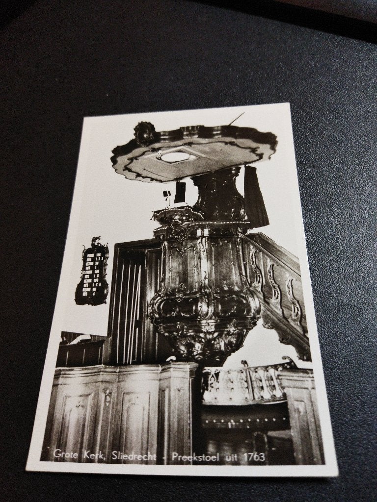 Ansichtkaart Sliedrecht Grote Kerk Preekstoel donkere kleur, Ophalen of Verzenden, 1960 tot 1980, Ongelopen, Zuid-Holland