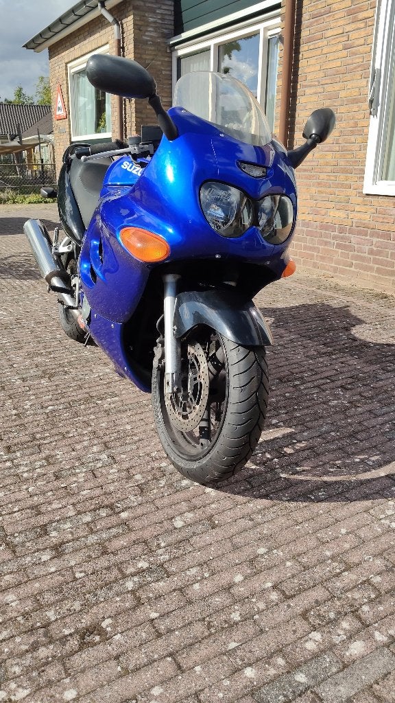 Wegens emigratie te koop aangeboden, Motoren, Occasion, 4 cilinders, Motorrijbewijs A, Particulier