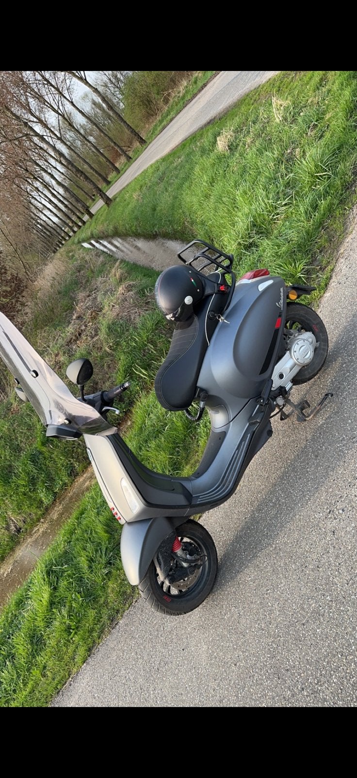 Vespa sprint tekoop geel kenteken, Ophalen, Zo goed als nieuw, Benzine