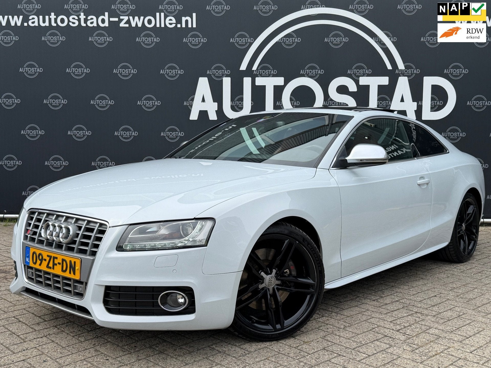 Audi A5 Coupé 4.2 FSI S5 Quattro / NL-Auto / NAP / Navi / A, 8 cilinders, 4 stoelen, Handgeschakeld, 4163 cc