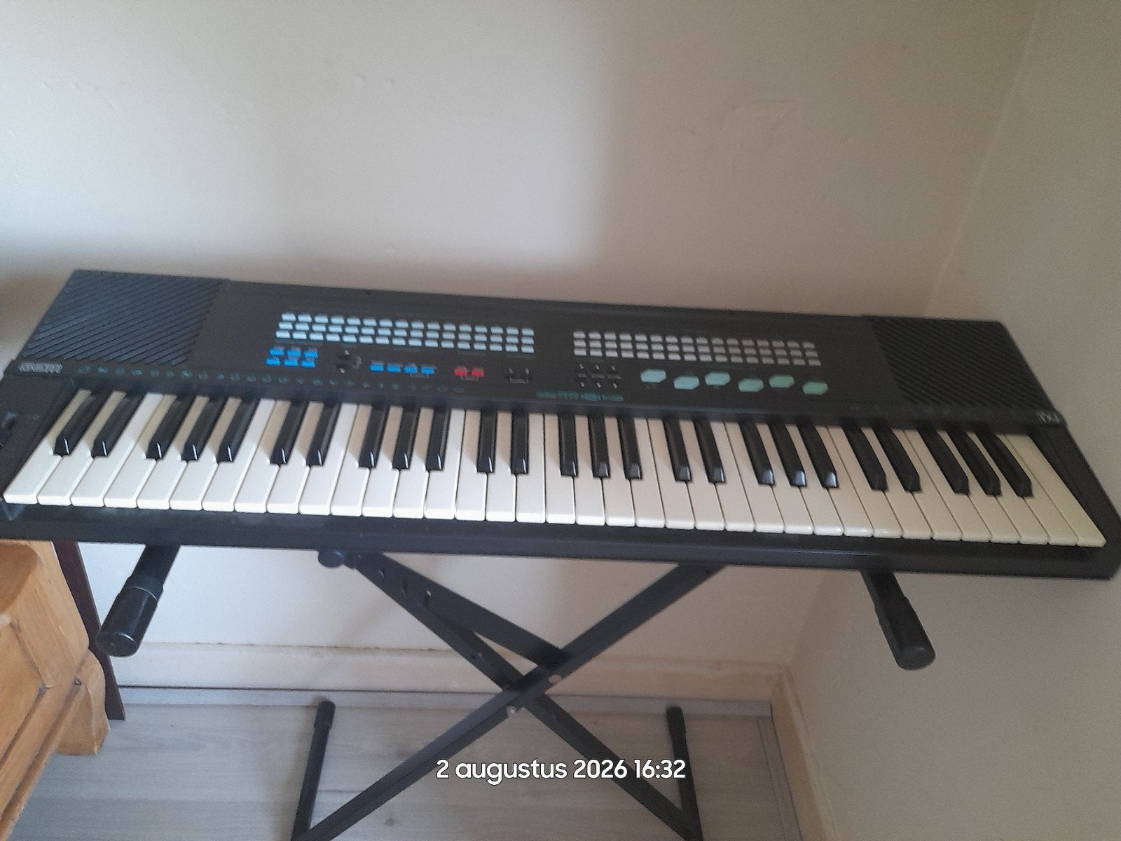 GEM Digitale Piano met Standaard - Goede Staat, Met standaard, 61 toetsen, Gebruikt, Gem