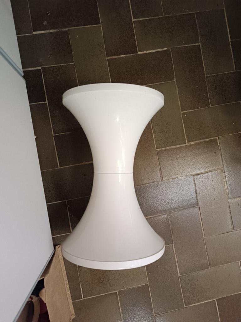 Design kruk, Witte Tam Tam kruk. Franse ontwerper Henry Mass, Ophalen, Hout