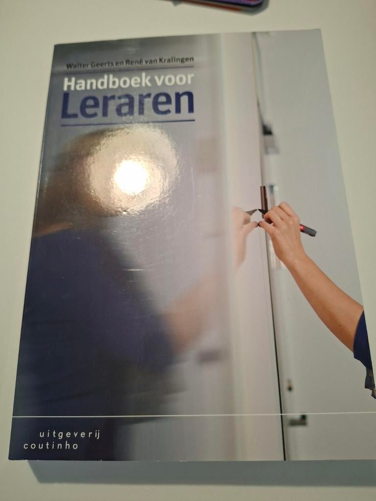 Walter Geerts - Handboek voor leraren, Walter Geerts; René van Kralingen, Sociale wetenschap, Ophalen of Verzenden, Zo goed als nieuw