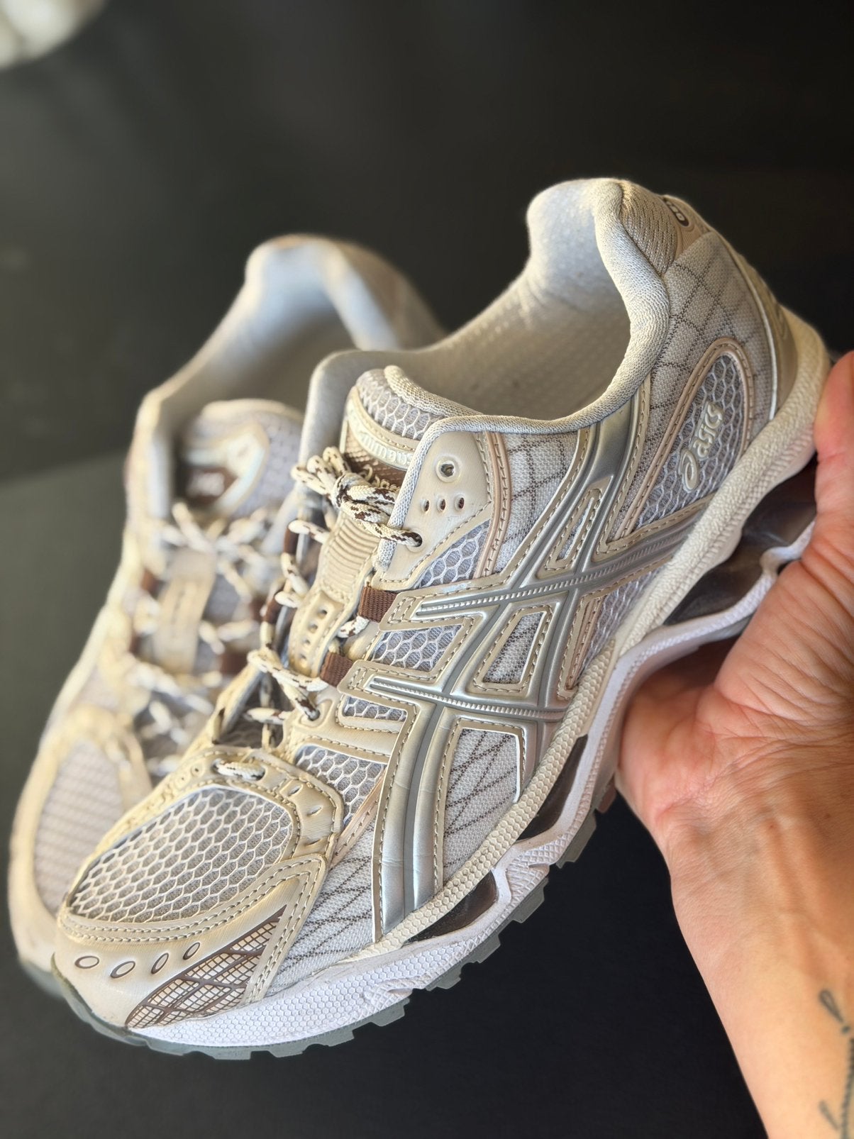 ASICS unisex GEL-NIMBUS 10.1 - TE KOOP, Beige, Nieuw, Ophalen of Verzenden, Sneakers of Gympen