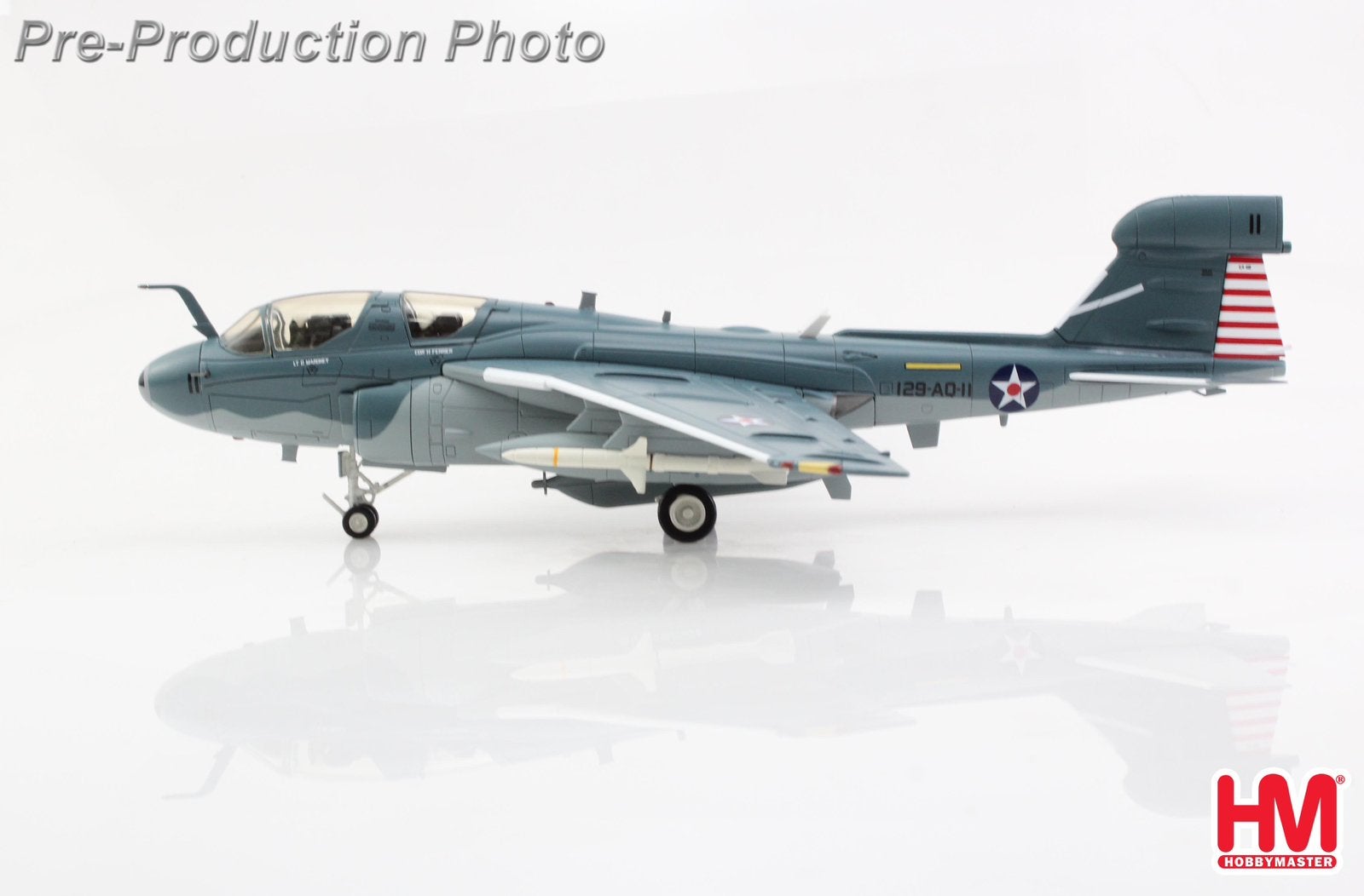 Hobby Master HA5015 | Grumman EA-6E Prowler, Ophalen, Schaalmodel, Nieuw, Pilot Station