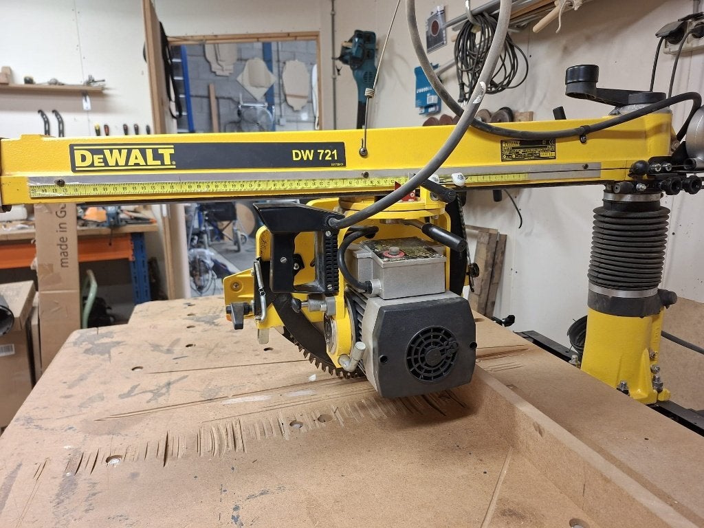 De Walt afkortzaag 721 incl. onderstel, Doe-het-zelf en Verbouw, Gereedschap | Zaagmachines, Ophalen, Gebruikt, DeWalt, 70 mm of meer
