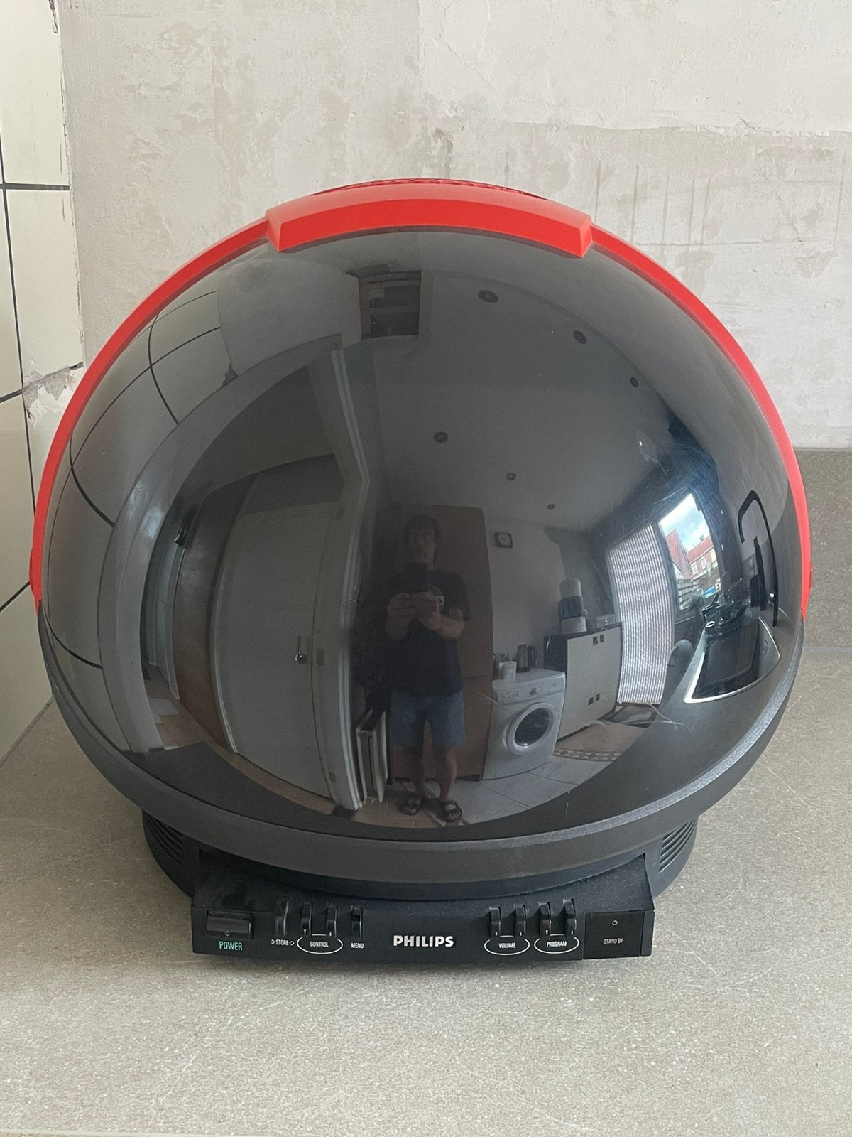 Philips Discoverer TV: Icoon uit de jaren 80, Ophalen, Zo goed als nieuw, 50 Hz, Philips