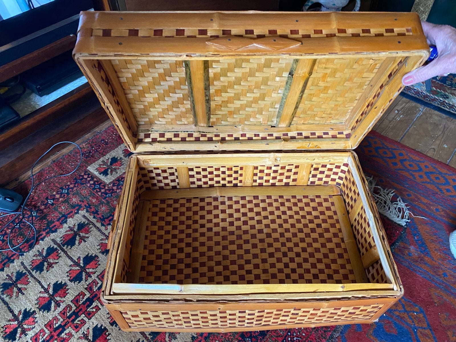 handgemaakte vintage bamboe/rotan koffer mand met deksel, Mand, Rond, Ophalen of Verzenden, Zo goed als nieuw