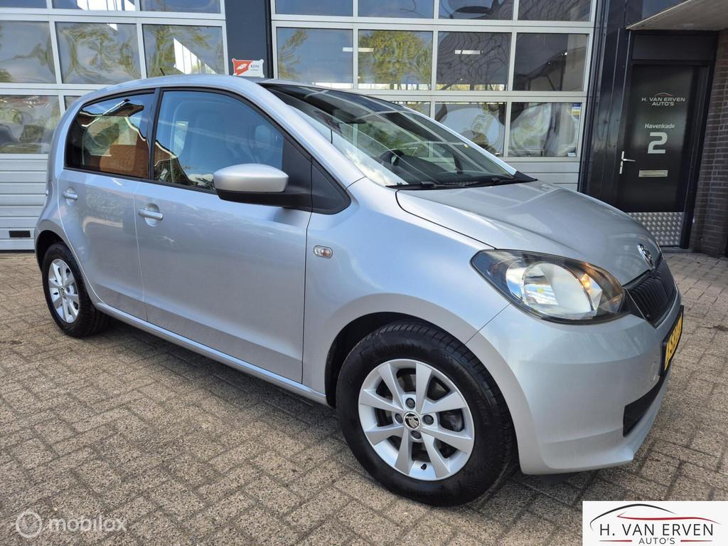 Skoda Citigo 1.0 81000KM DEALERONDERHOUDEN AIRCO NAVI NAP, Auto's, Skoda, Voorwielaandrijving, Euro 5, 840 kg, Origineel Nederlands