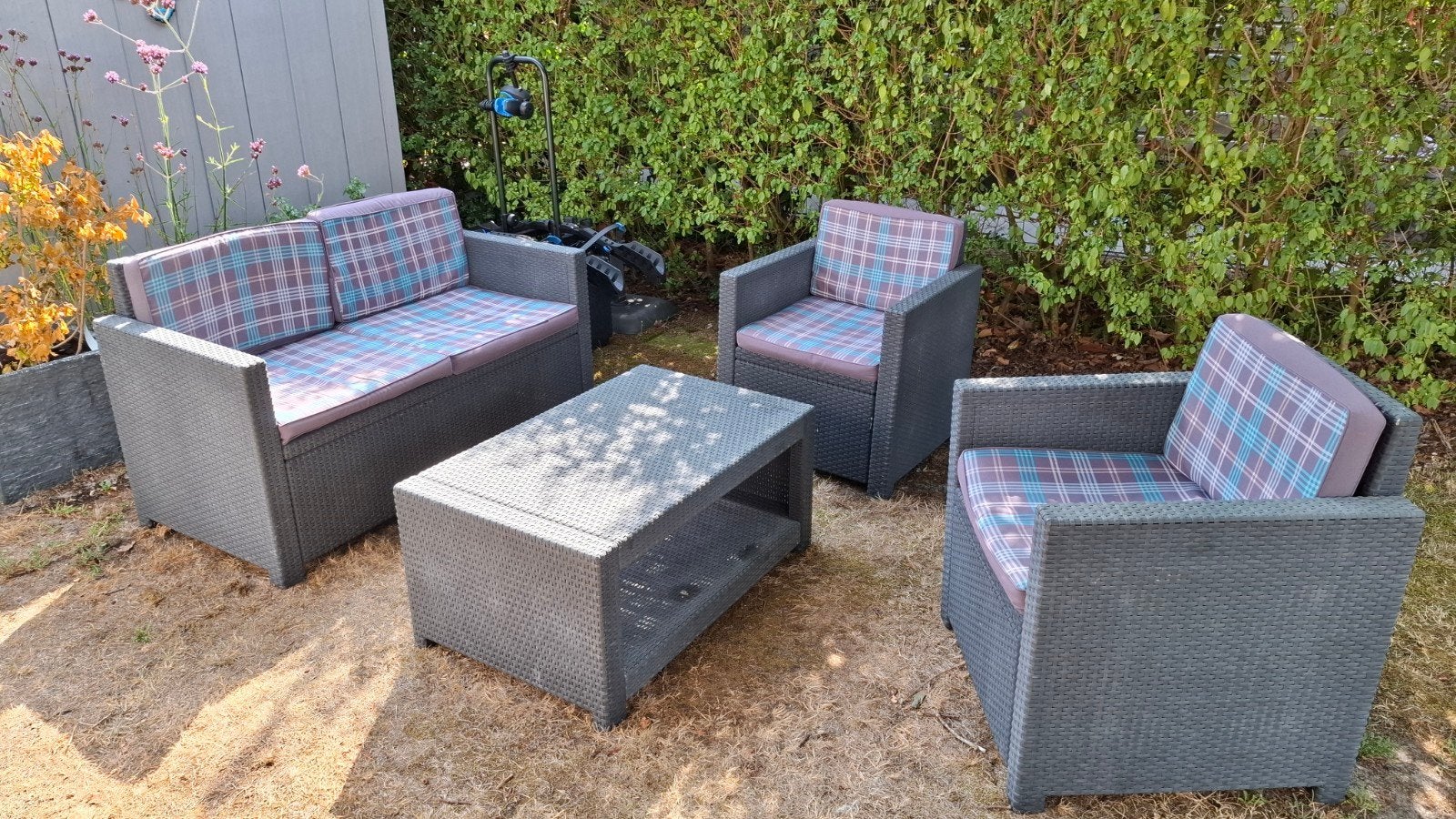 Gratis Allibert loungeset (ophalen Burgh-Haamstede), Ophalen, Kunststof, Gebruikt, Loungeset