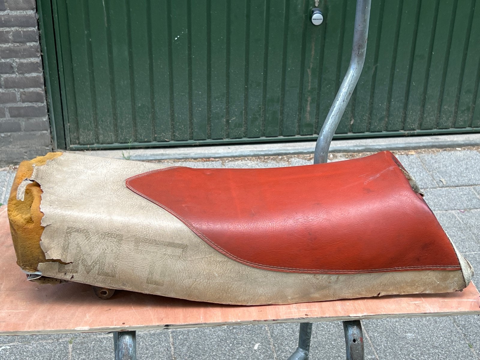Honda MT zadel - Opknapper, Ophalen of Verzenden, Gebruikt