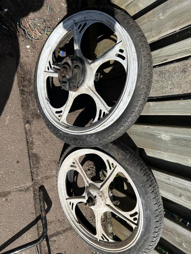 Diverse Tomos onderdelen te koop aangeboden, Fietsen en Brommers, Brommers | Tomos, Ophalen, Gebruikt, Overige modellen