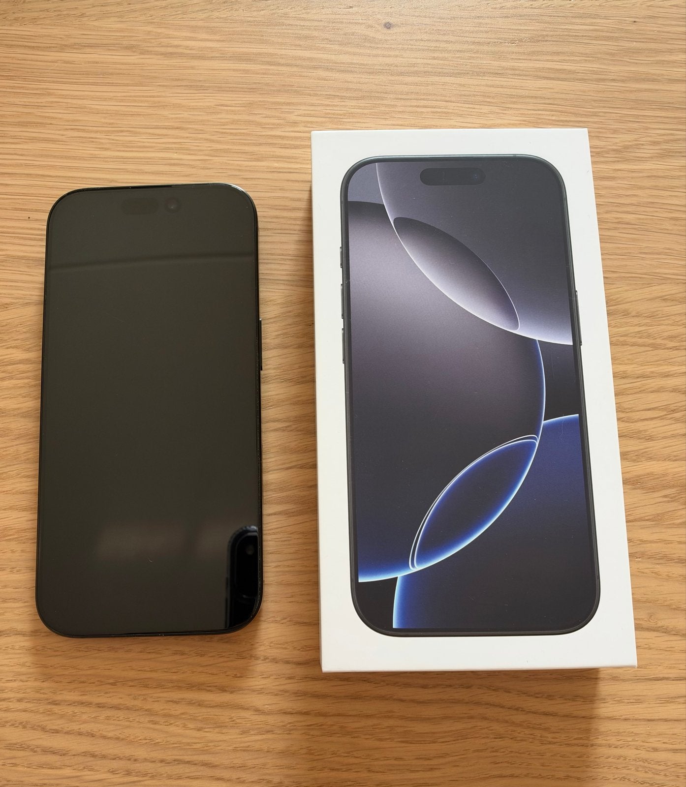 iPhone 16 Pro 256GB zwart - zonder beschadigingen