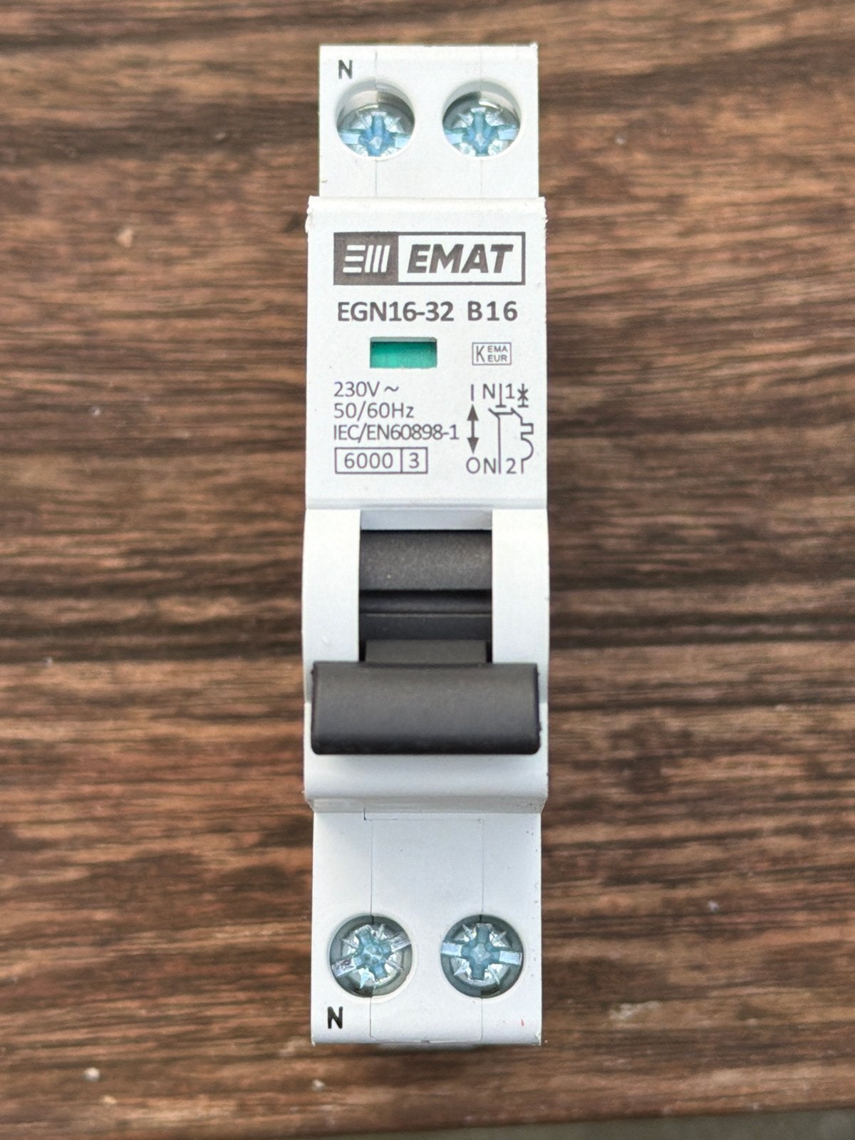 EMAT Installatieautomaat EGN16-32 B16, Ophalen, Zo goed als nieuw, Emat, Installatieautomaat
