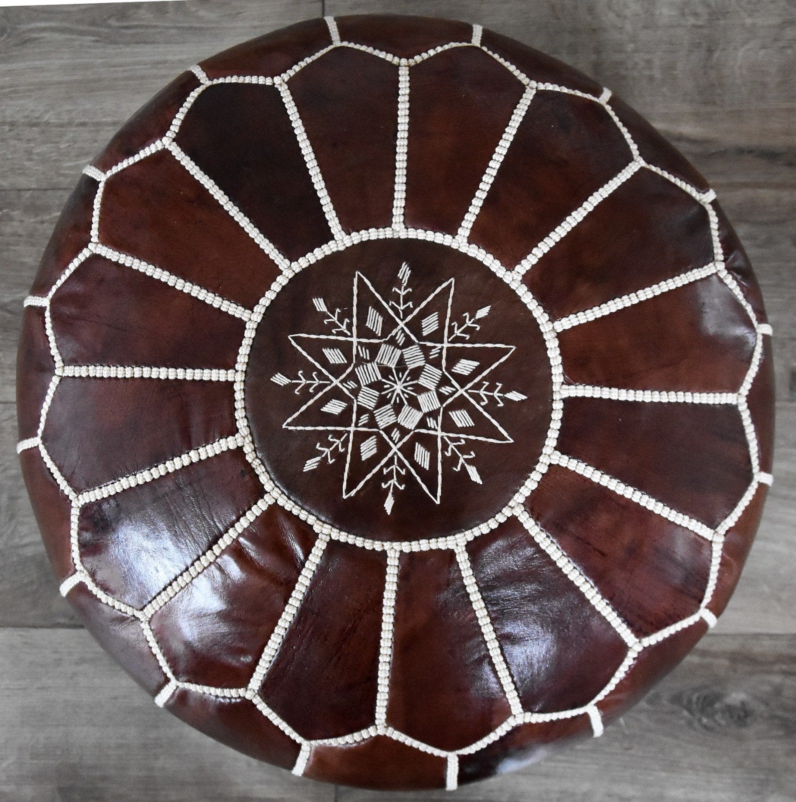 nieuwe Marokkaanse handgemaakte leren poef, gevuld, Minder dan 50 cm, Rond, Nieuw, Ophalen of Verzenden